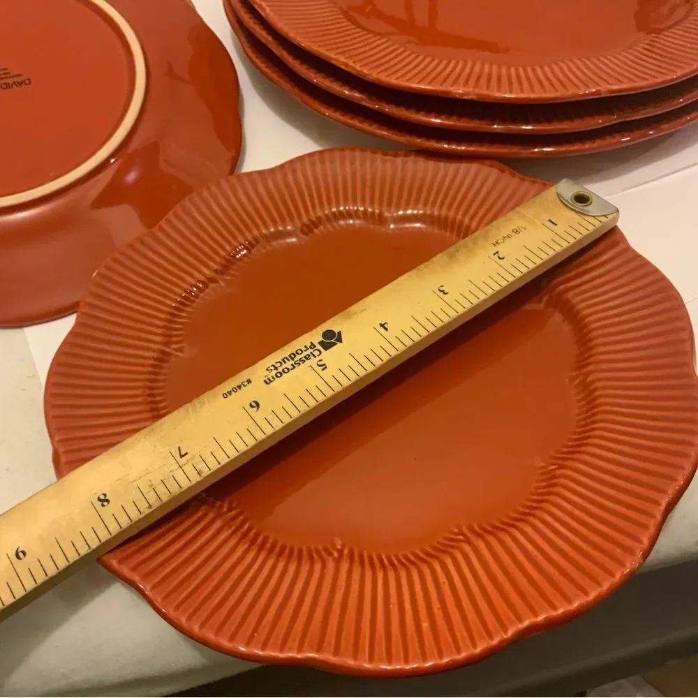 Set 6 David Tutera red 3 Dinner Plates 10.5” & 3 salad plates 8.25”